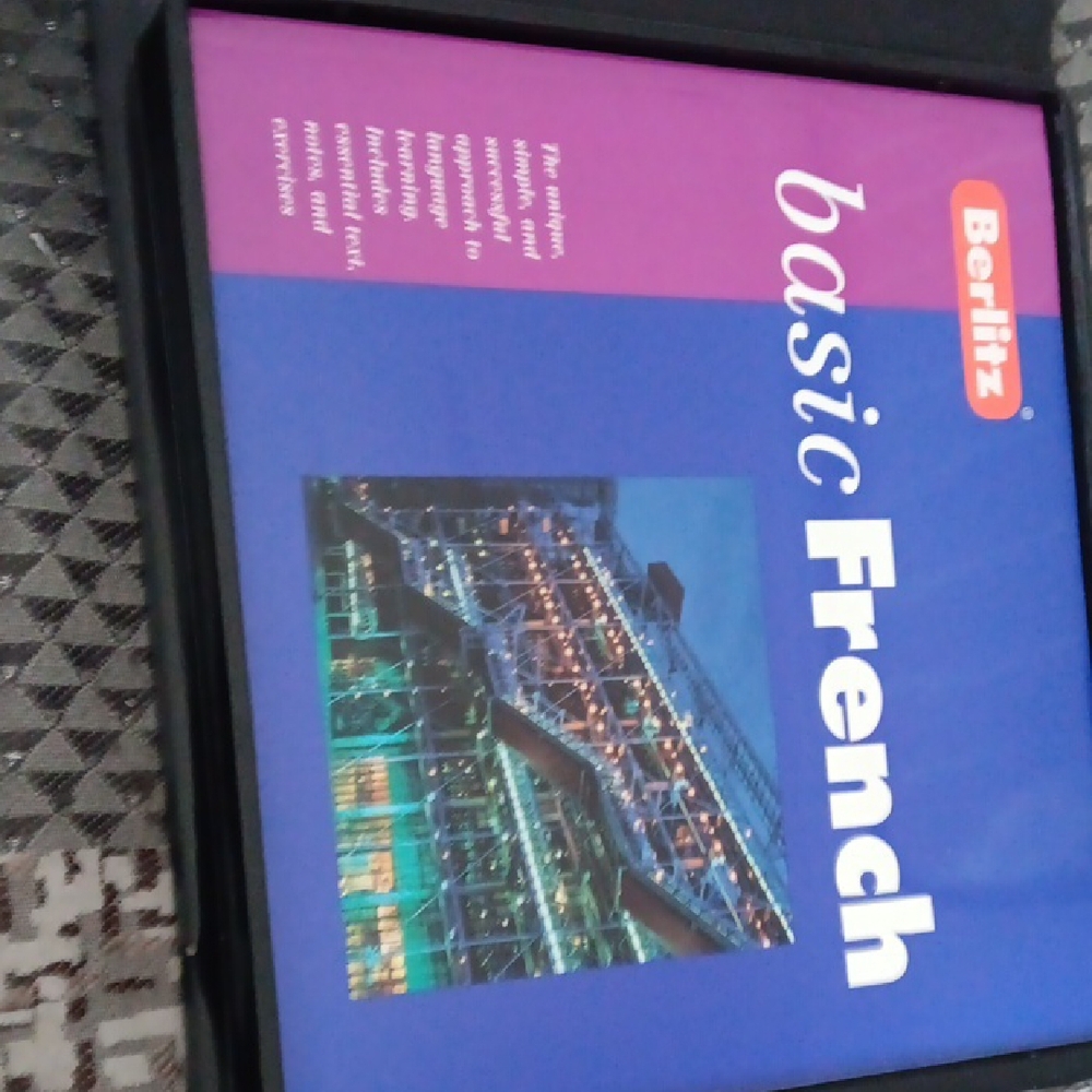 Basic French Language Course - Purple Cover - Picture 3 of 5